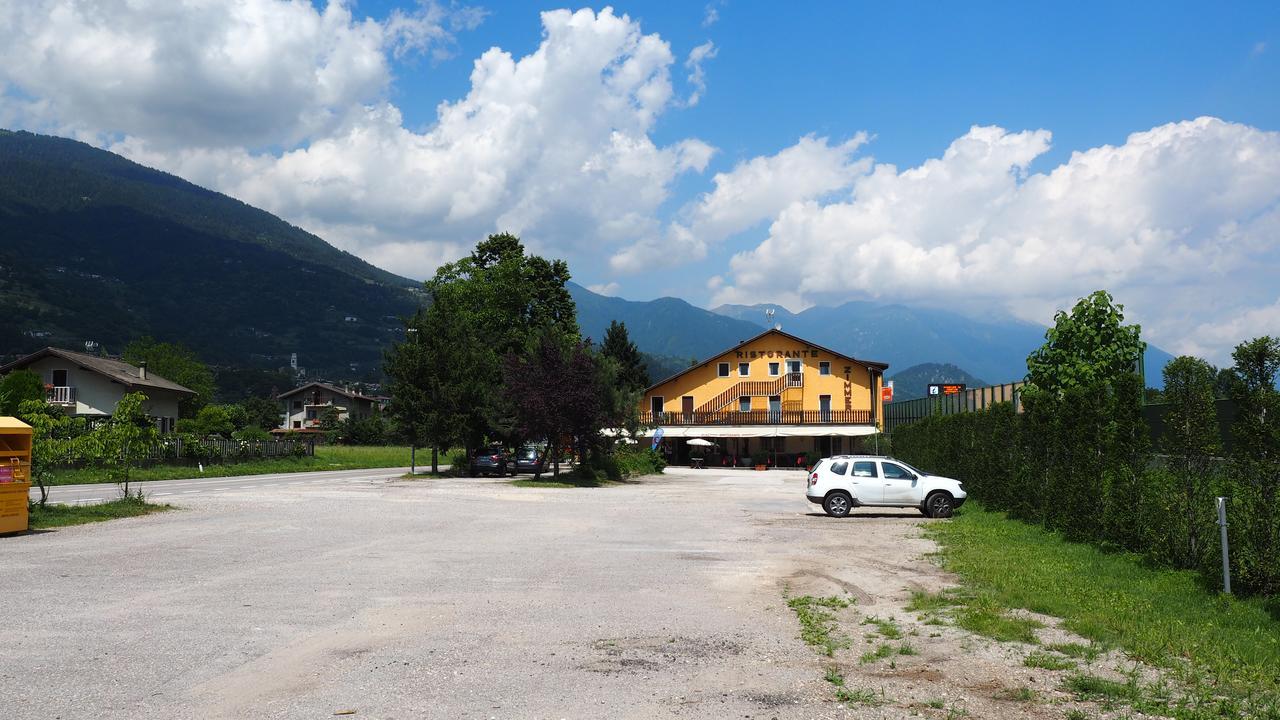 Albergo Alla Stazione Roncegno Exterior foto